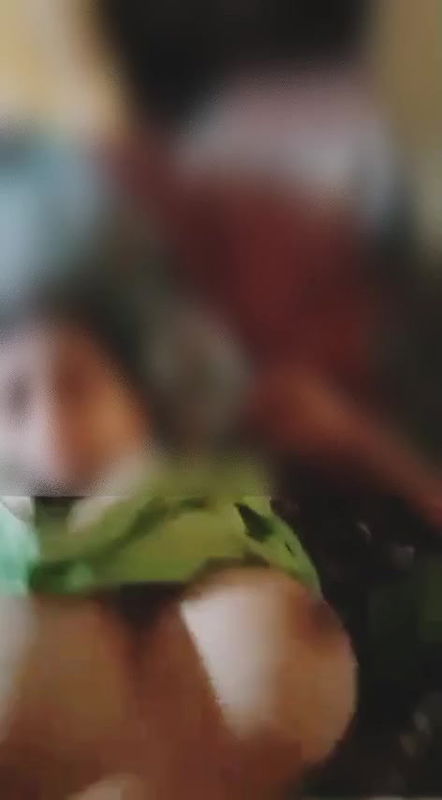 Desi Ladki Bada Dhud Mast Sex Village girl Big Boobs Showing Sex