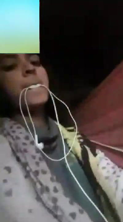 Bangladeshi girl rina khan showing boobs