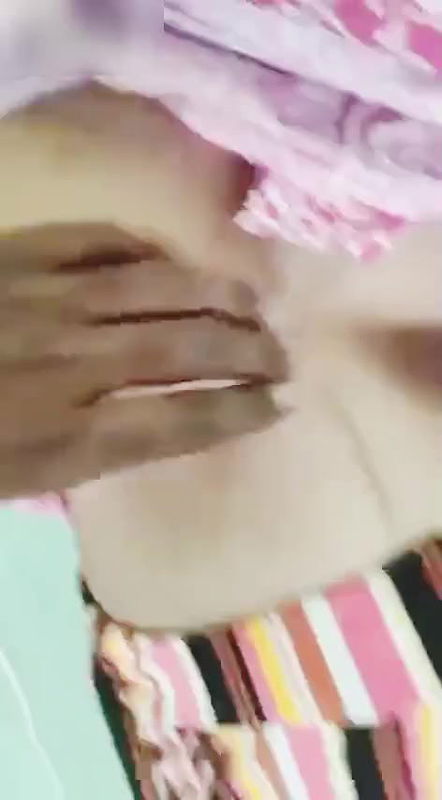 Boobs Showing Open Big boobs village girl sexxx