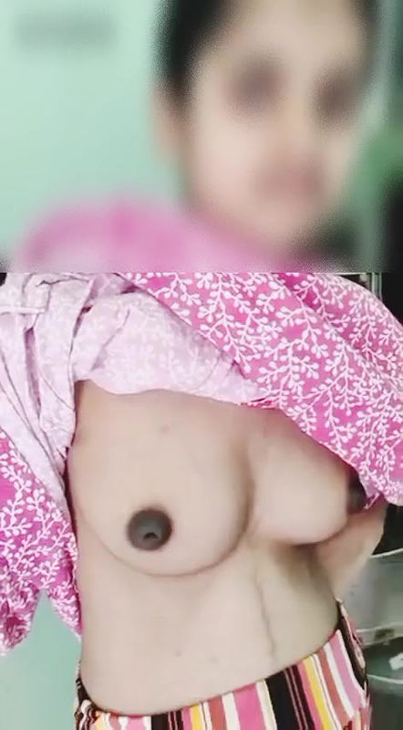 Boobs Showing Open Big boobs village girl sexxx
