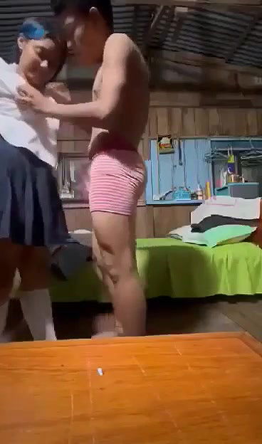 Thai couple fucking quick