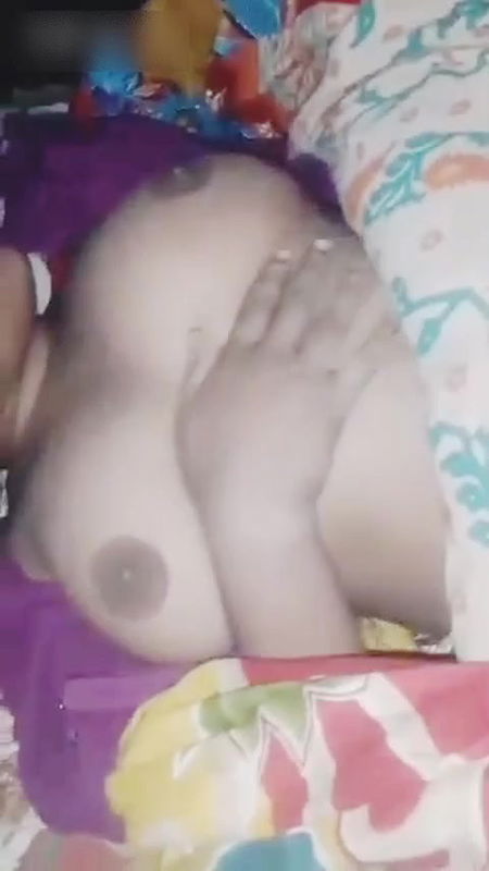 Open Blouse Showing Boobs sexx