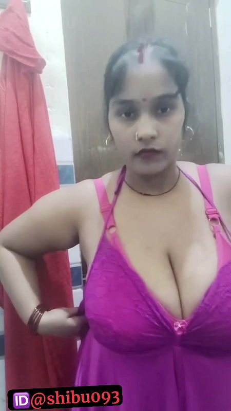 Cute youtuber bhabi bath