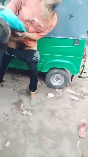 NudeKaleshbetweenAgirlandrickshawguyMustwatch