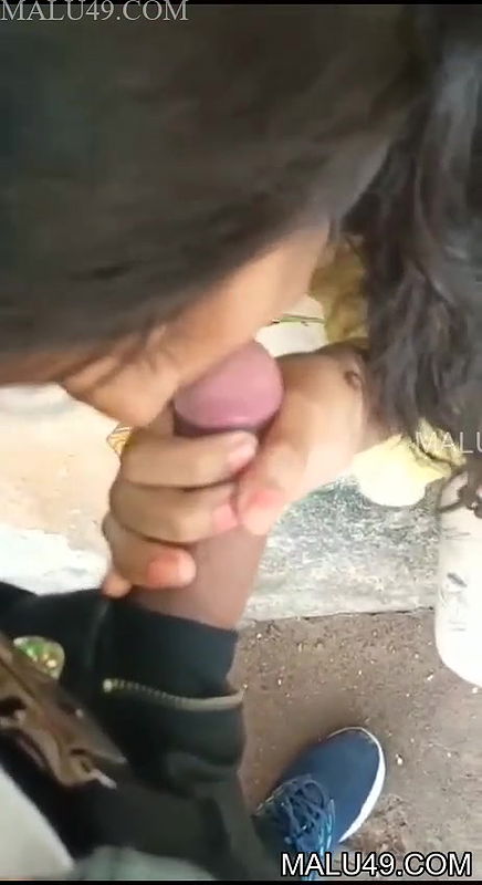 CuteIndianGirlSuckingDick