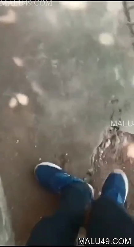 CuteIndianGirlSuckingDick