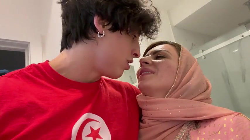 Alina Angel loves to get her pussy eaten wwwyesdownloadercom