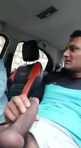 Desi girl Sucking dick