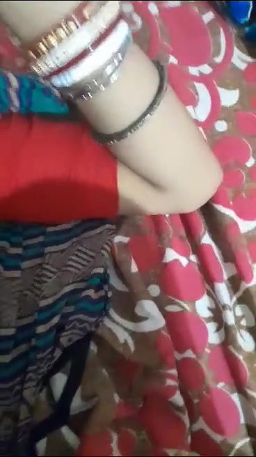 Slim Sexy Bhabhi