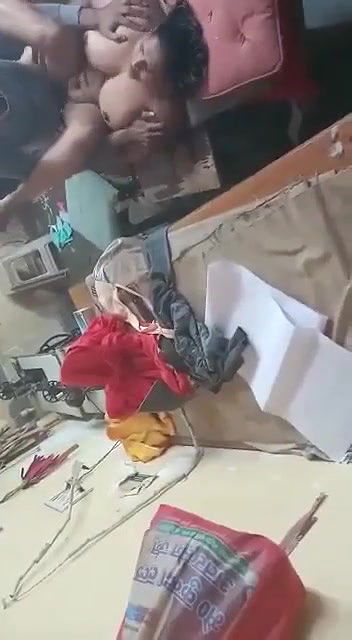 Big boobs bhabhi fucking in shop with lover capture