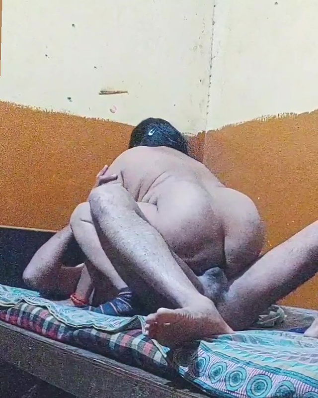 Desi Muslim big ass kannur aunty big cum shot saho