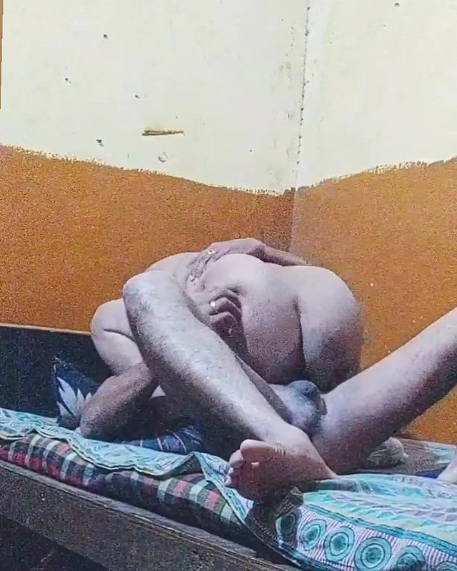 Desi Muslim big ass kannur aunty big cum shot saho