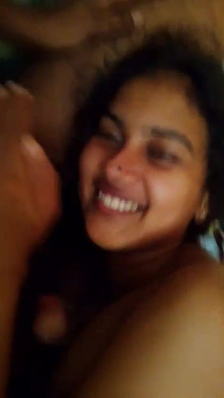 Sexy girl bathing sucking part