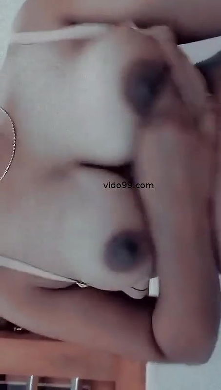Desi girl Show round big boobs