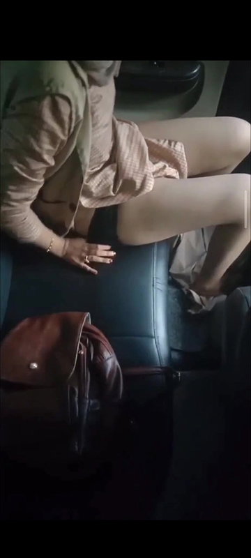 Tamil girl fucking first time in car part