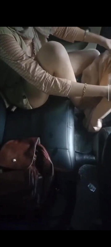 Tamil girl fucking first time in car part