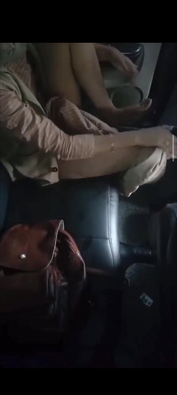 Tamil girl fucking first time in car part