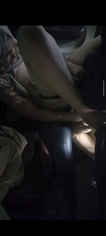 Tamil girl fucking first time in car part