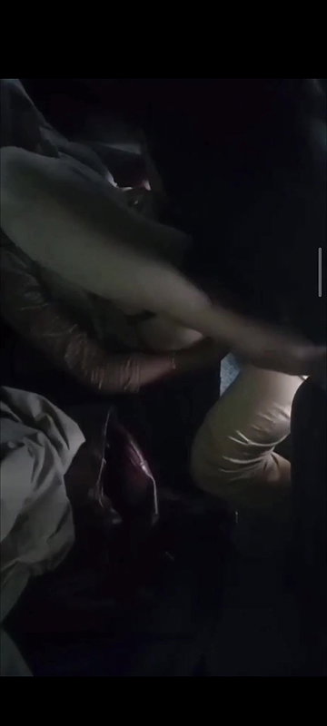 Tamil girl fucking first time in car part