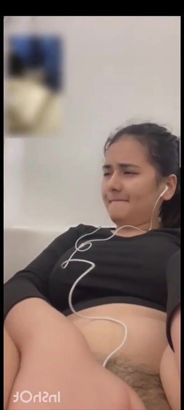 Chubby girl fingering with lover in video call