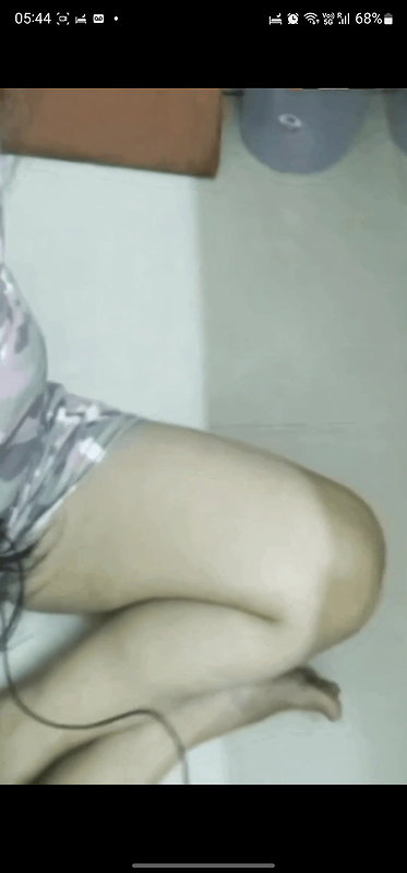 Sexy desi indian girl teasing showing cute pussy lips