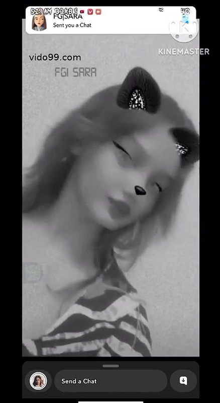 Cute snap girl showing