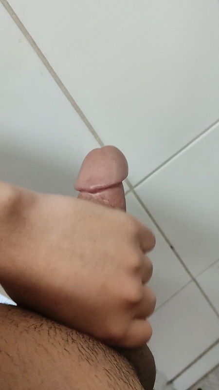 Bangladeshi boy dick showing