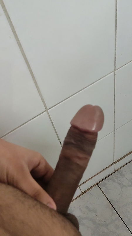 Bangladeshi boy dick showing