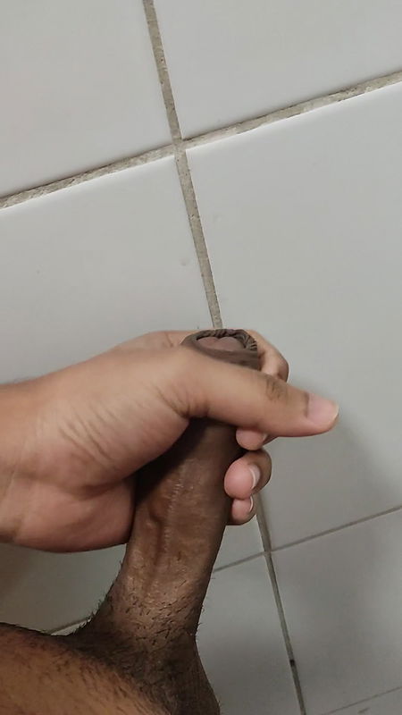 Bangladeshi boy dick showing