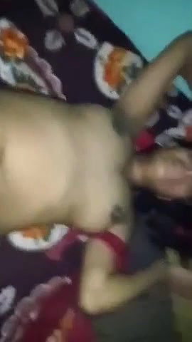 Indian cute girl fucking passionate sex with her boyfriend in fields