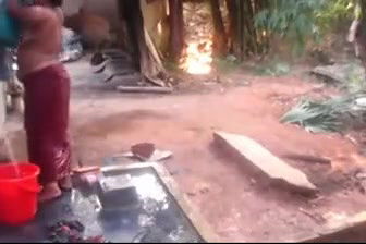spy can caught desi mom outdoor bathing