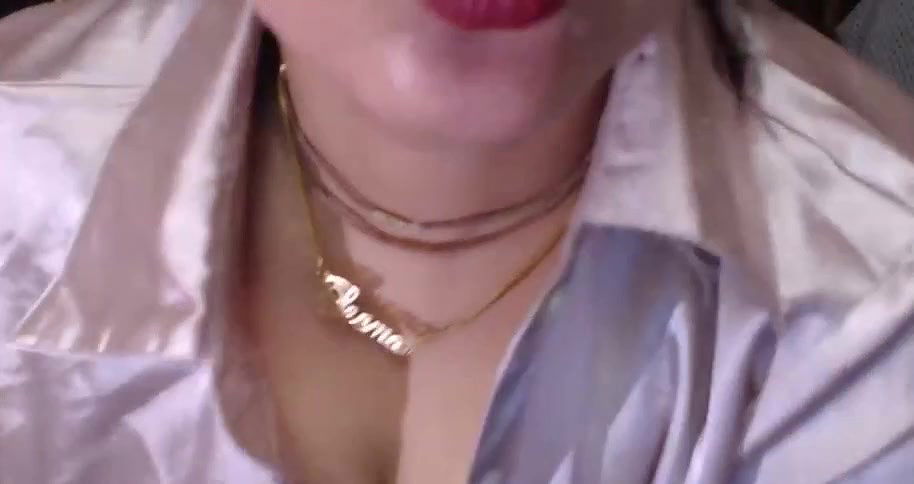chahat stripchat name SEEMA NECK GOLD CHAIN