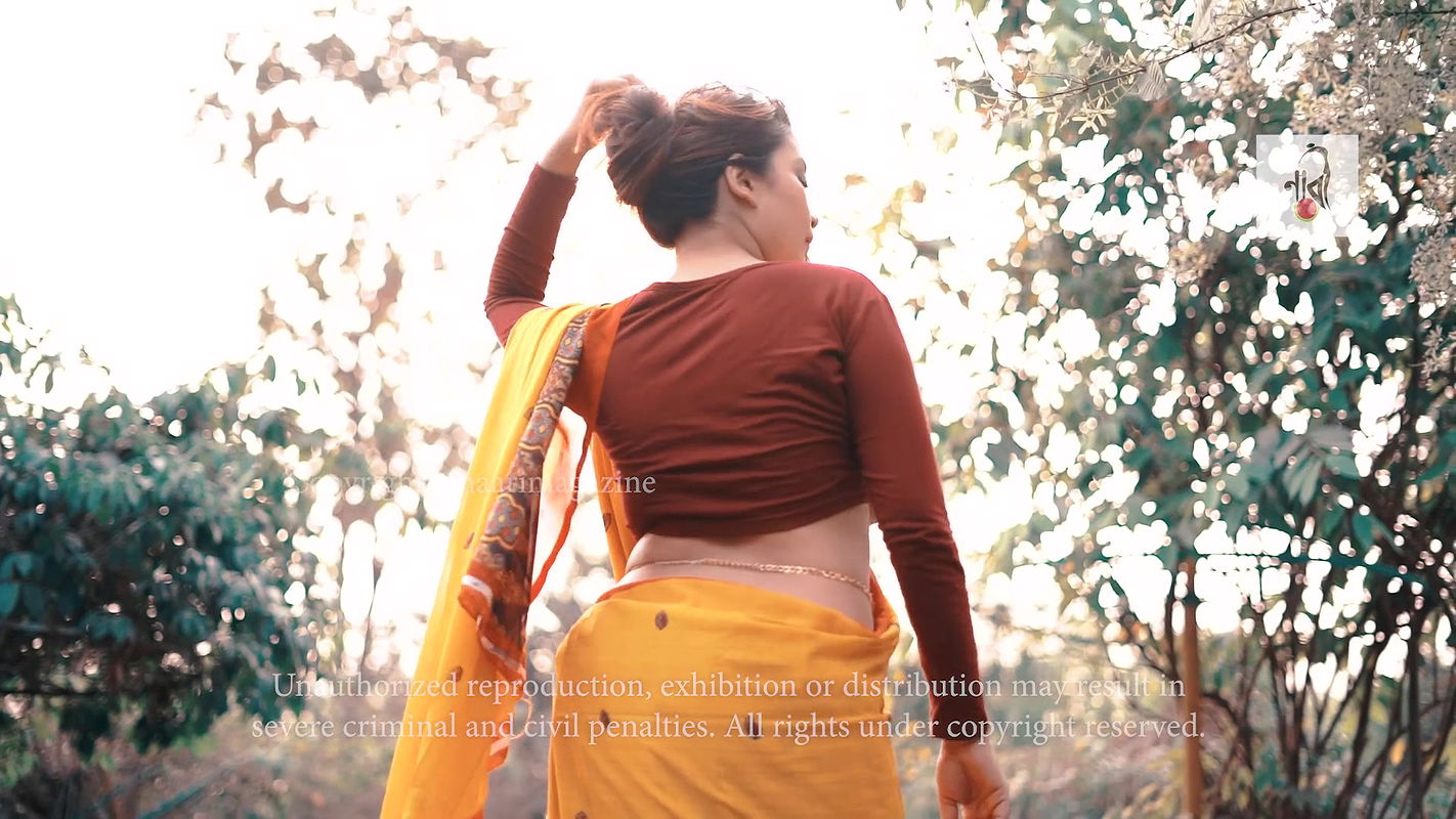 Big boobs model Rimpi sexy photoshoot