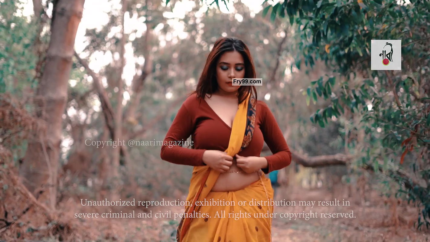 Big boobs model Rimpi sexy photoshoot