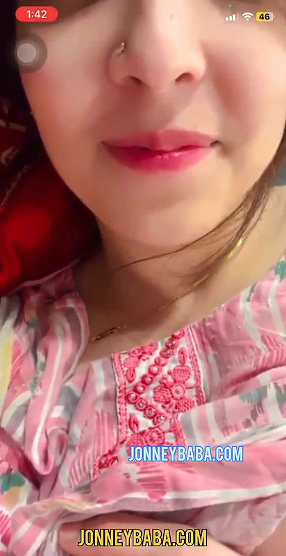 Punjabi desi Girl pink nipple shwoing here boyfriend