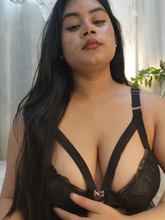 itsamesha Instagram Influencer Dildo Sucking on Live