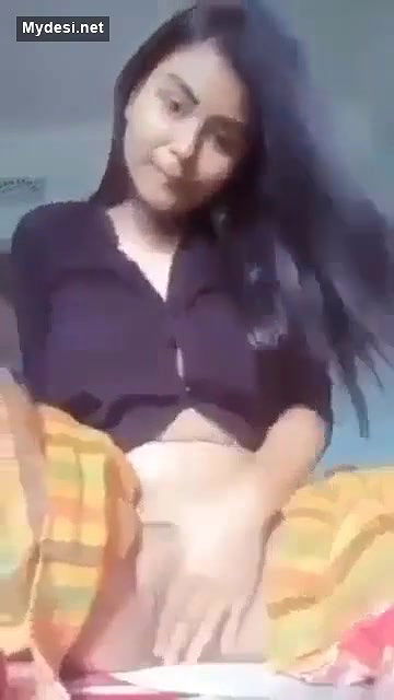 Desi sexy girl fing her pussy