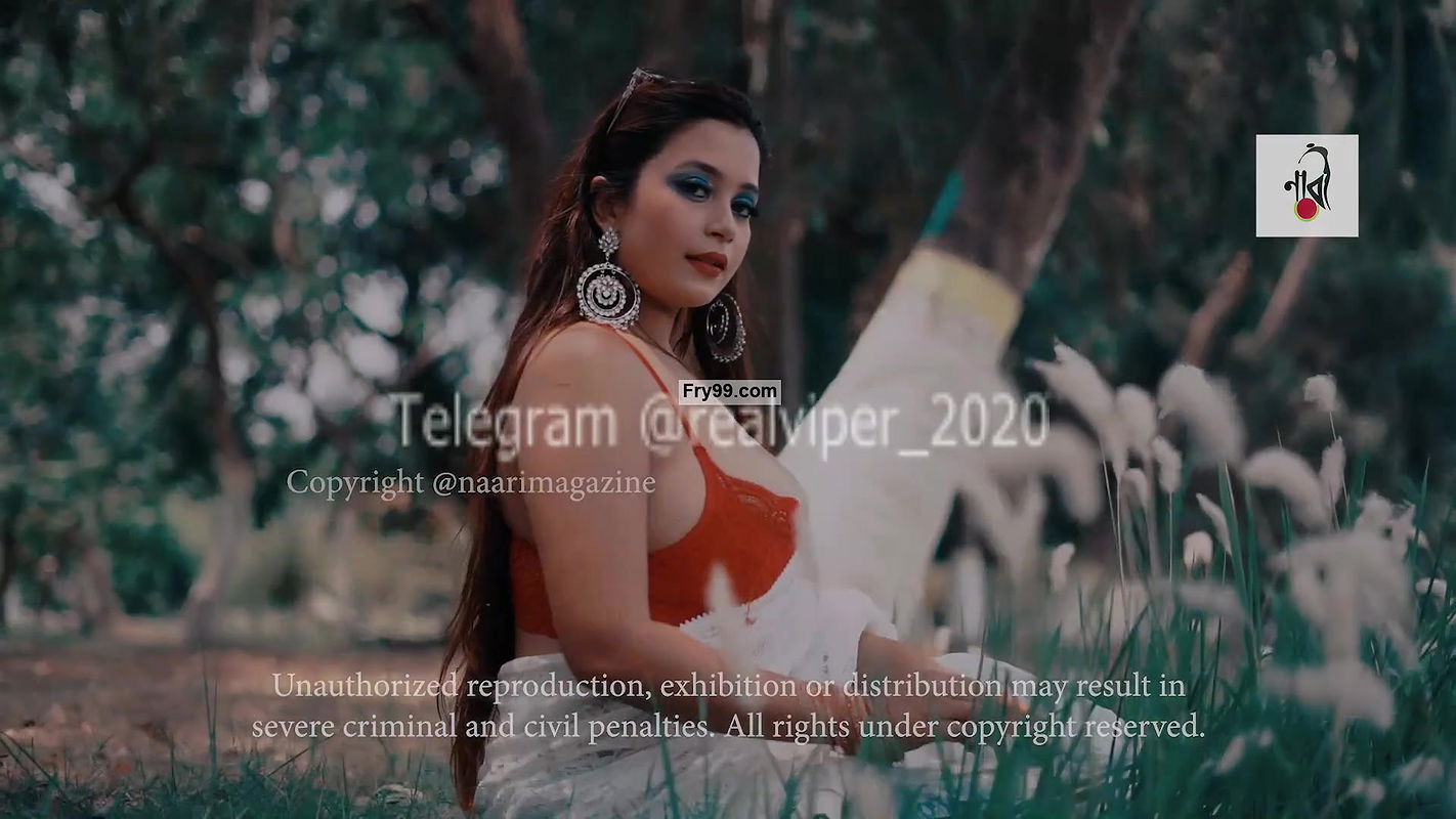 Big boobs model Rimpi sexy photoshoot