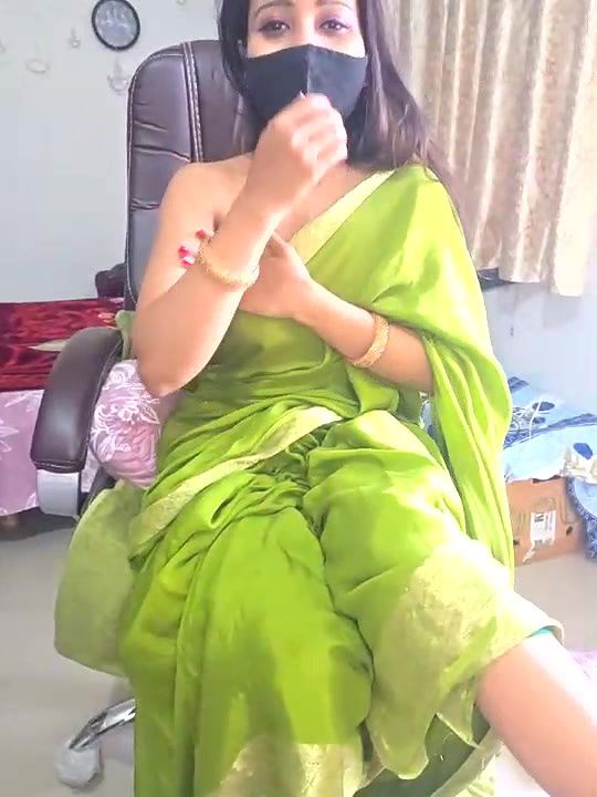 Cute Tara Pussy Fingering and Boob Show