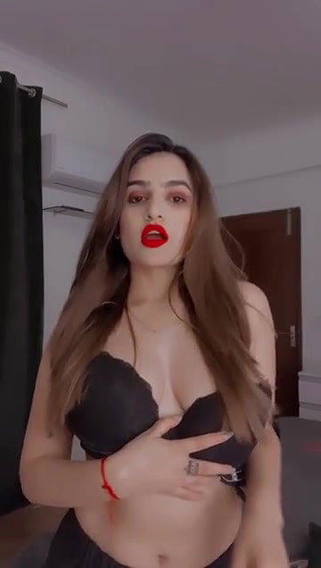 Sassy Poonam Instagra influencer Bra Removing and Teasing