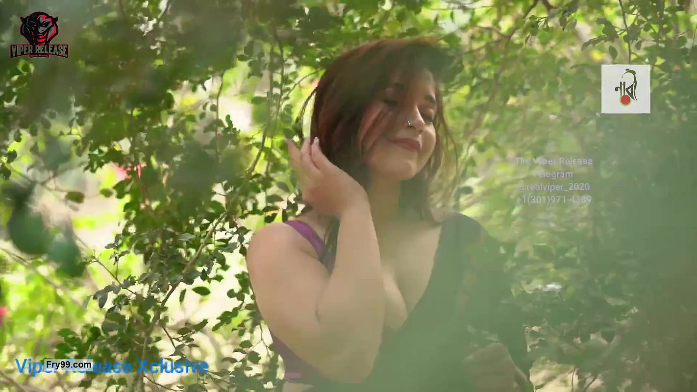 Big boobs model Rimpi sexy photoshoot