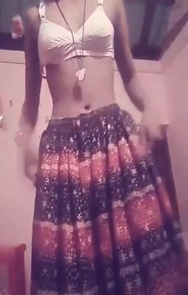 Horny Kerla Girl Fingering Squirting And Fucking