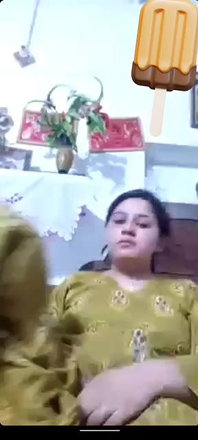 Pakistani aunty sex  video call of a viral GF fingering