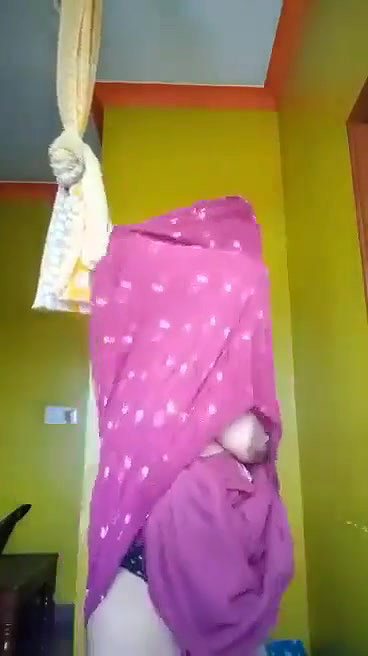 Sexy Bhabhi Shows Her Big Boobs and Pussy