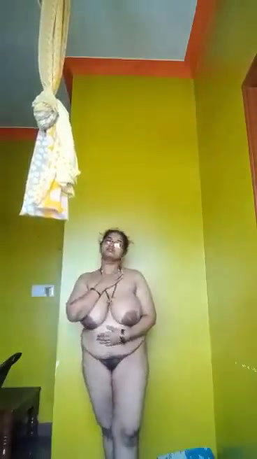 Sexy Bhabhi Shows Her Big Boobs and Pussy