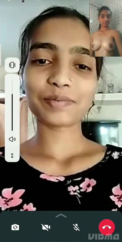 Cute Desi girl Shows her Boobs and Pussy