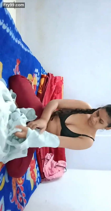 Desi Girl Blowjob and Ridding Dick