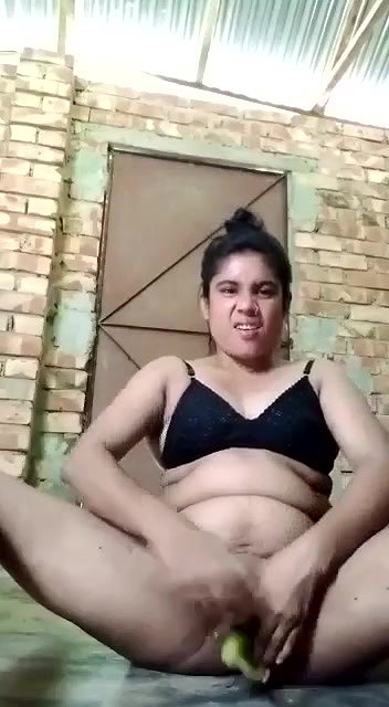Unsatisfied Village Bhabhi Self Masturbating