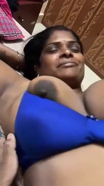 Kama veriya tamil thevidiya having sex with his customer