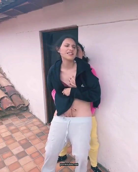 desi girls sexual play outdoors